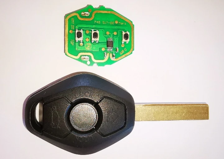 Why Electronics Fail — BMW E46 Blank Key and PC board 2