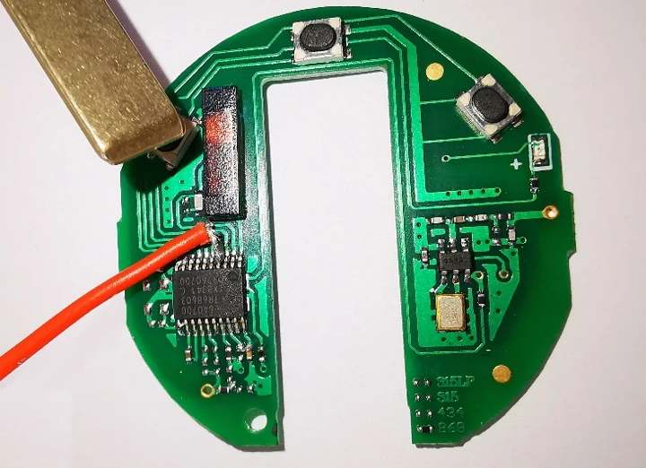 Why Electronics Fail — Mini Cooper PC board showing aerial