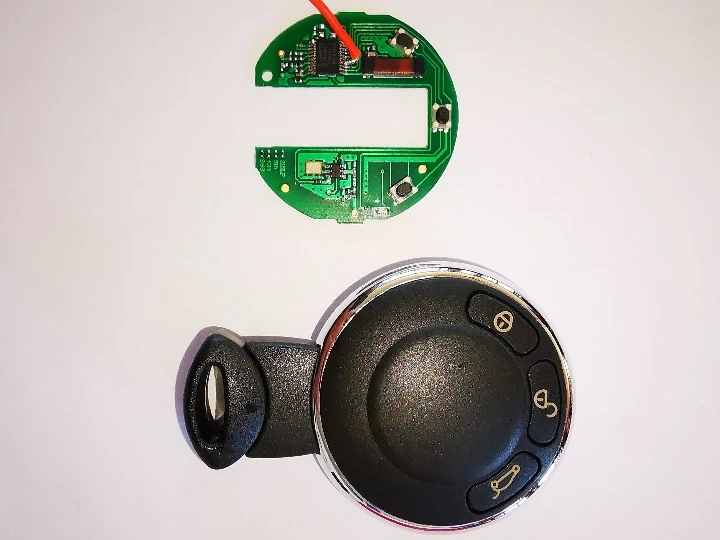 Why Electronics Fail — Mini Cooper R56 Key with PC Board