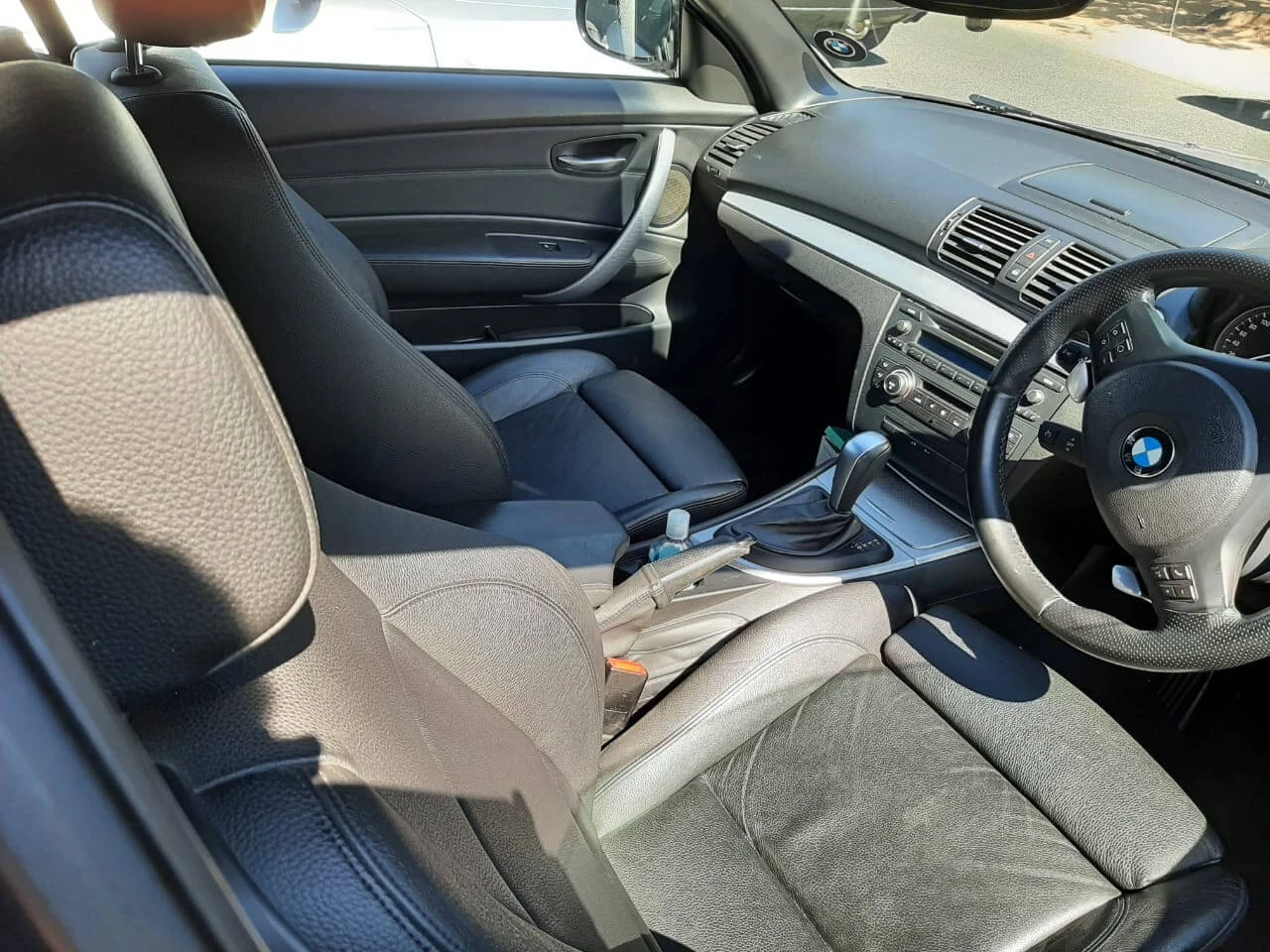 BMW 135i E88 N54 Convertible 2010 — Sold — BMW 135i E88 N54 2010 Convertible interior view