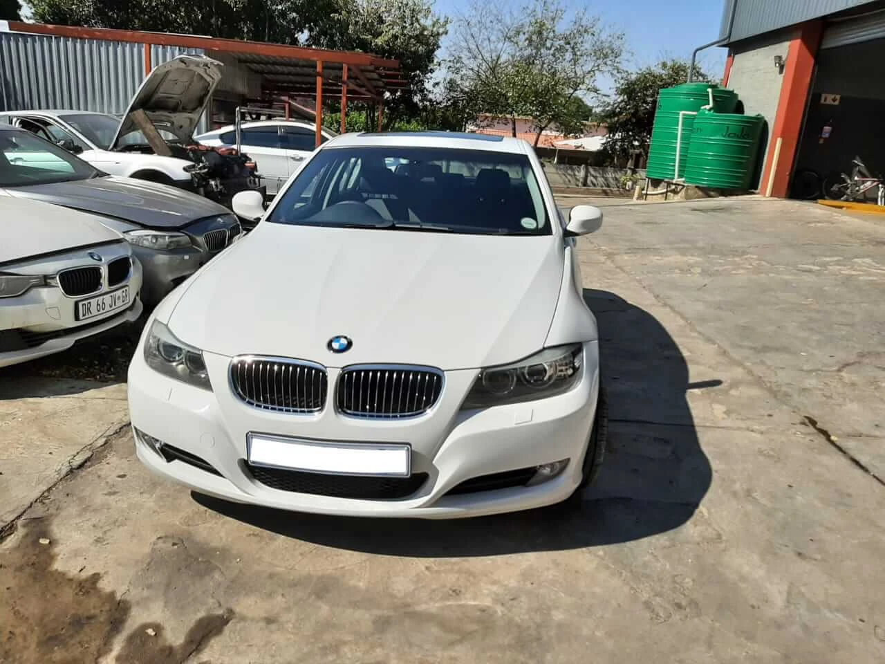 BMW 323i E90 Facelift 2008 — Sold — BMW 323i E90 facelift 2008 front view