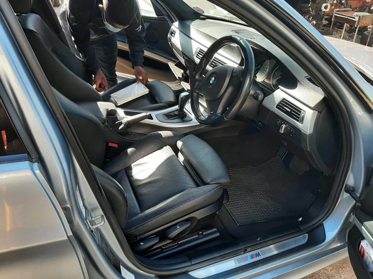 BMW 320d E90 2011 — Sold — BMW E90 320d front interior
