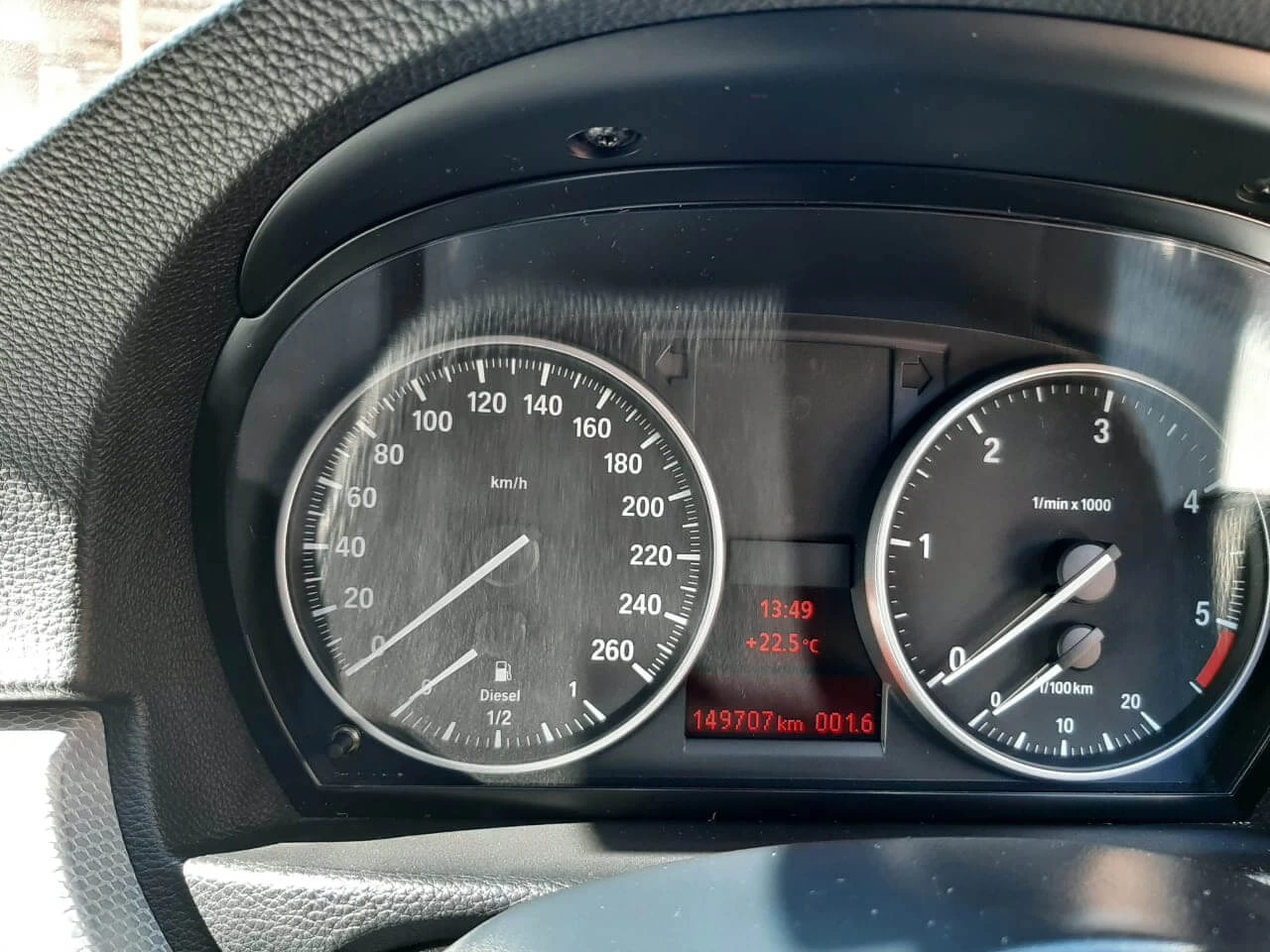 BMW 320d E90 2011 — Sold — BMW E90 320d instrument cluster
