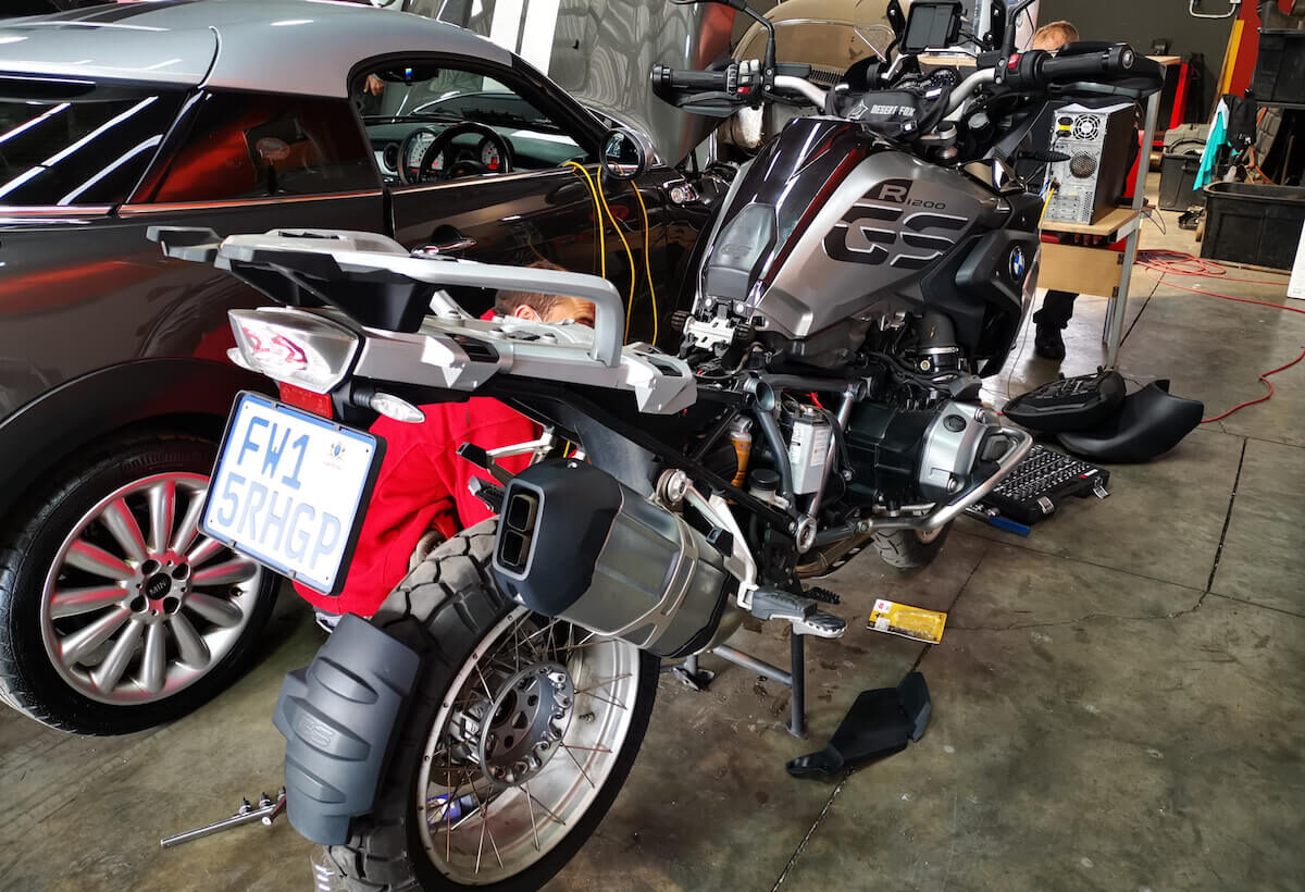 BMW R 1200 GS Motorcycle Full Service