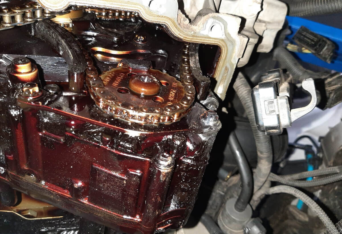 BMW 530i Engine Failure Caused By Oil Sludge