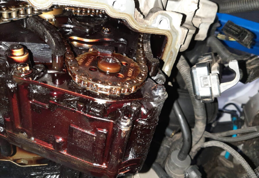 BMW 530i Engine Failure Caused By Oil Sludge