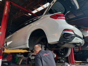 BMW F15 X5 M50d having new discs and brake pads fitted both front and back wheels at GP Motor Works