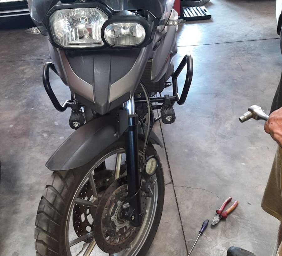 BMW F700 GS Motorcycle Full Service