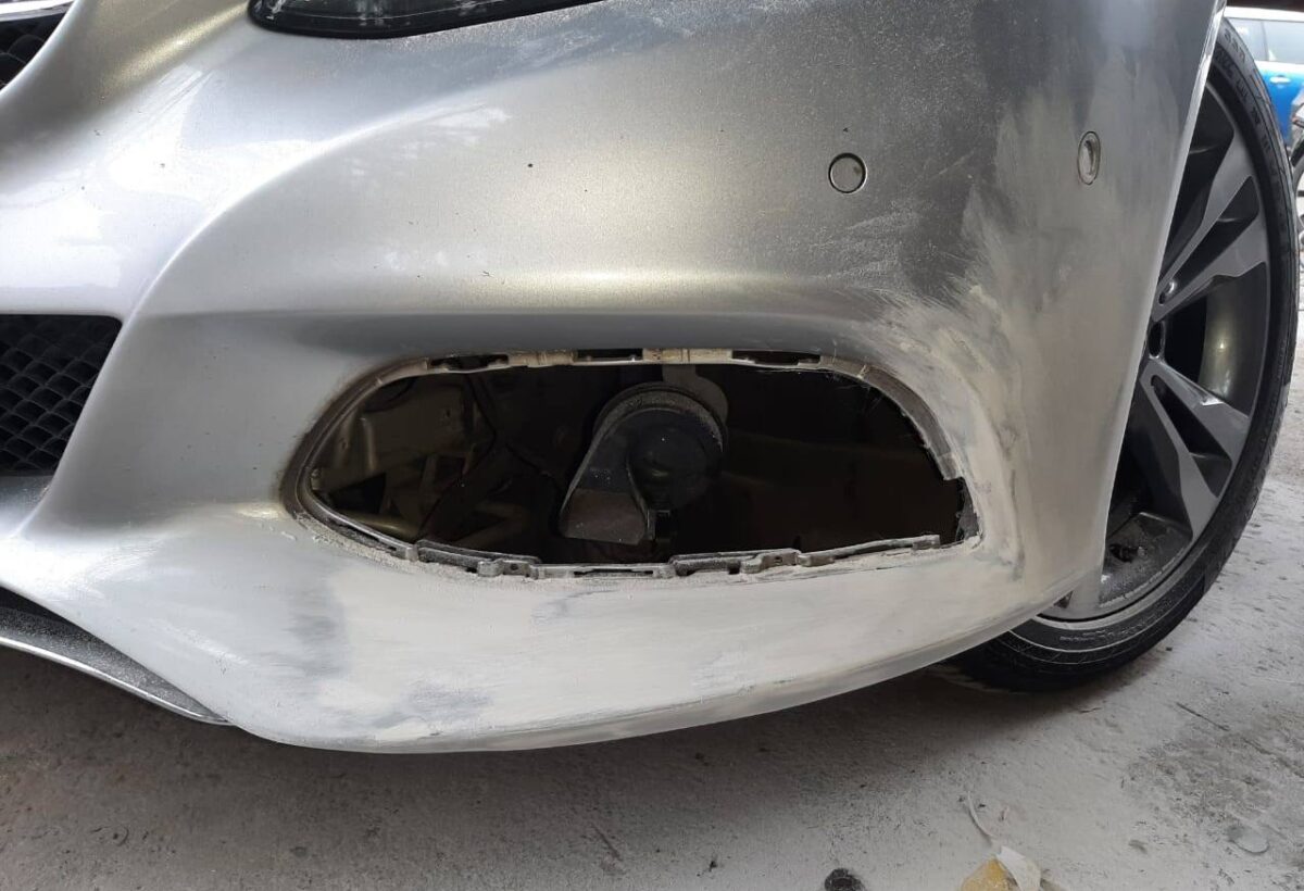 Mercedes-Benz C200 Bumper & Fender Repair