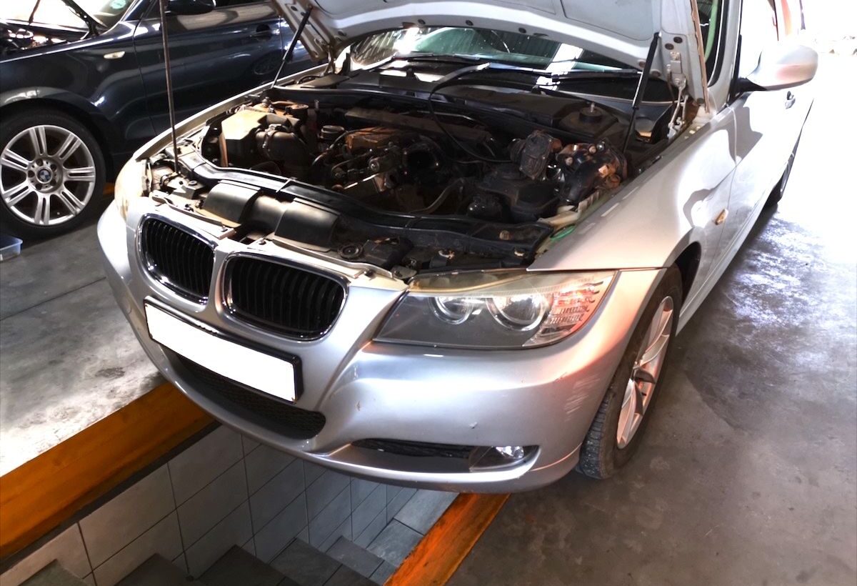 BMW 320d F30 Turbo Recon and Repair
