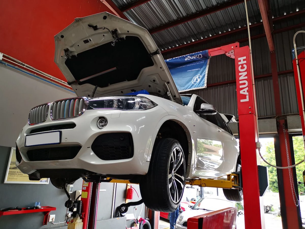 BMW X5 M50d Turbo & DPF Repair — BMW X5 F15 M50d Turbos recon DPF replacement 1