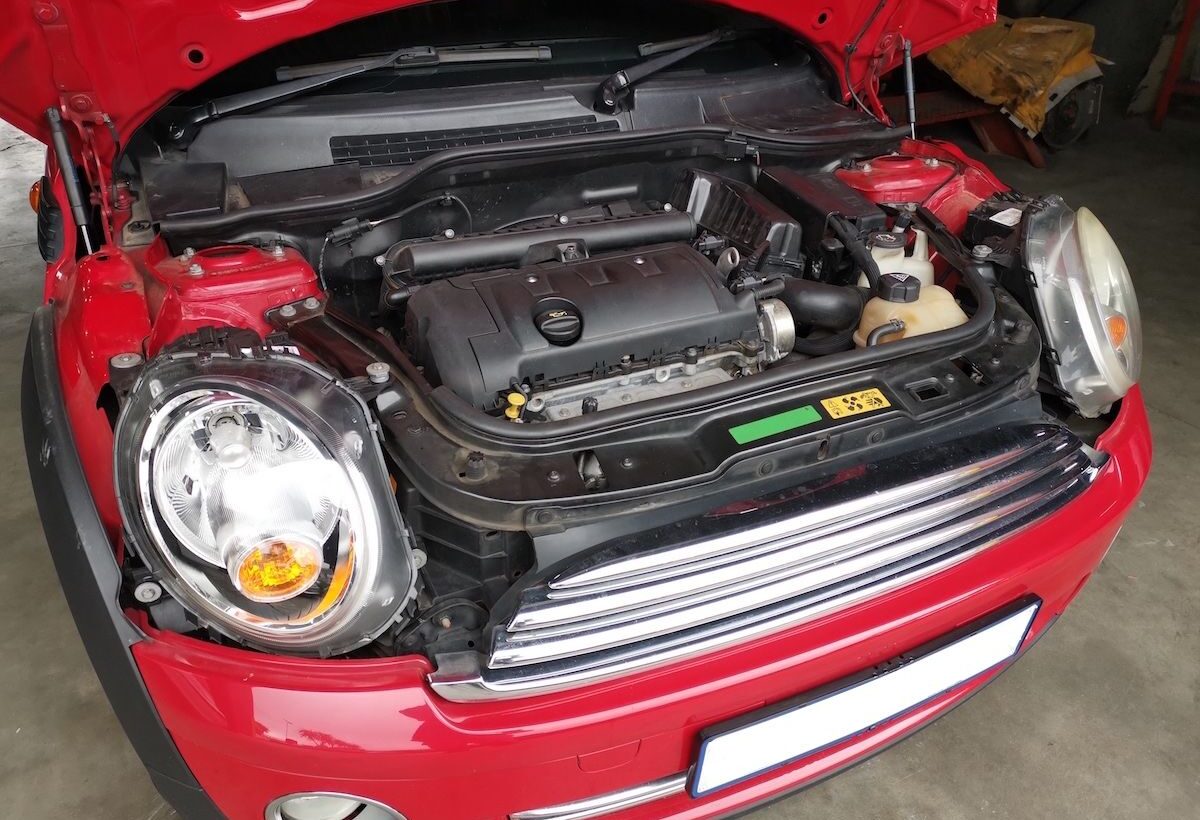 MINI Cooper R56 Engine Noise & Radio Causing Faults