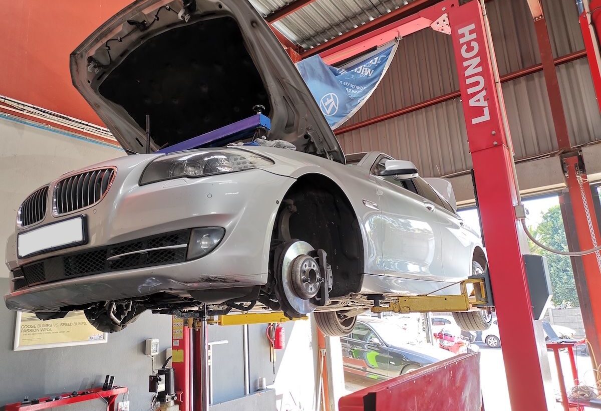 BMW 530d F10 Steering Shudder and Oil Leak Repaired
