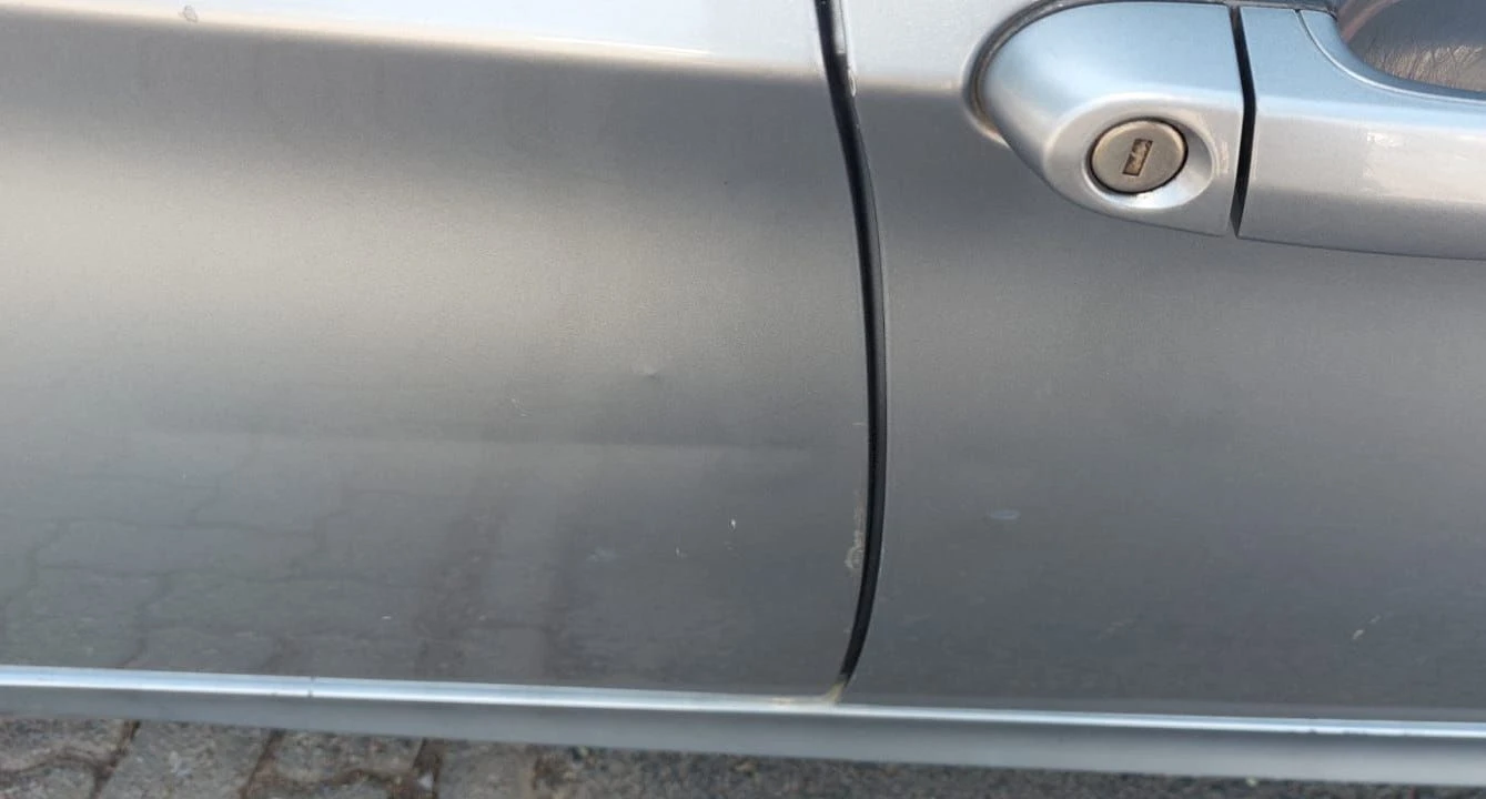 BMW 320i E90 2011 — Sold — BMW 320i e90 2011 for sale dent back door