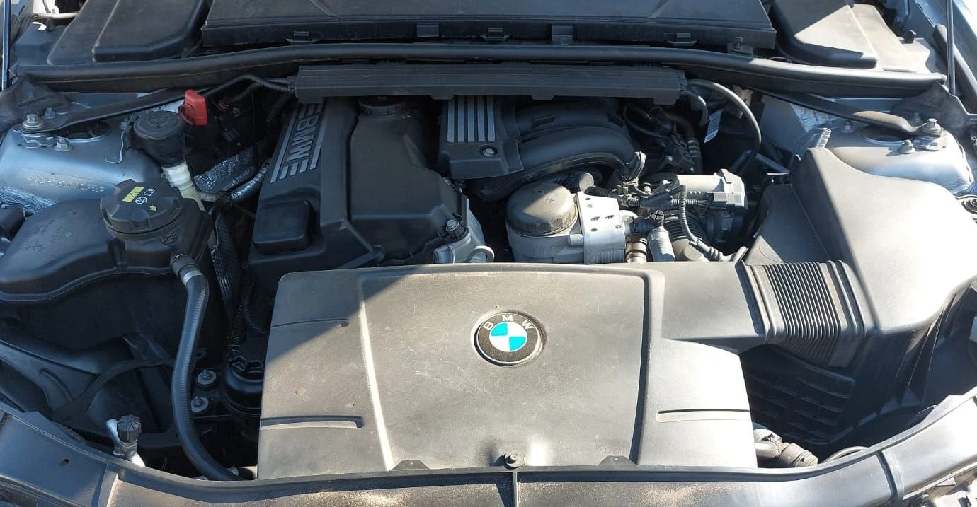 BMW 320i E90 2011 — Sold — BMW 320i e90 2011 for sale engine bay