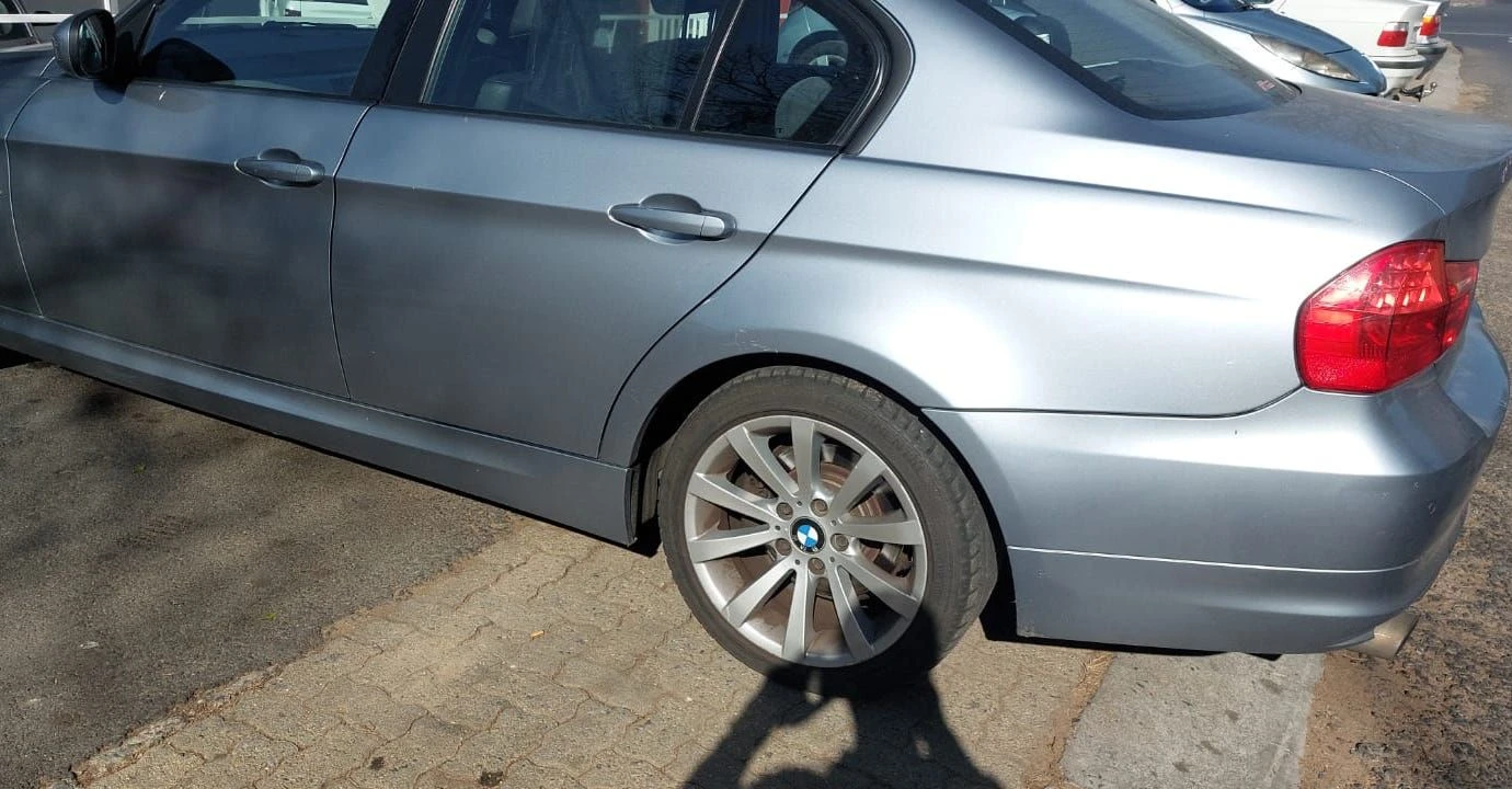 BMW 320i E90 2011 — Sold — BMW 320i e90 2011 for sale left side