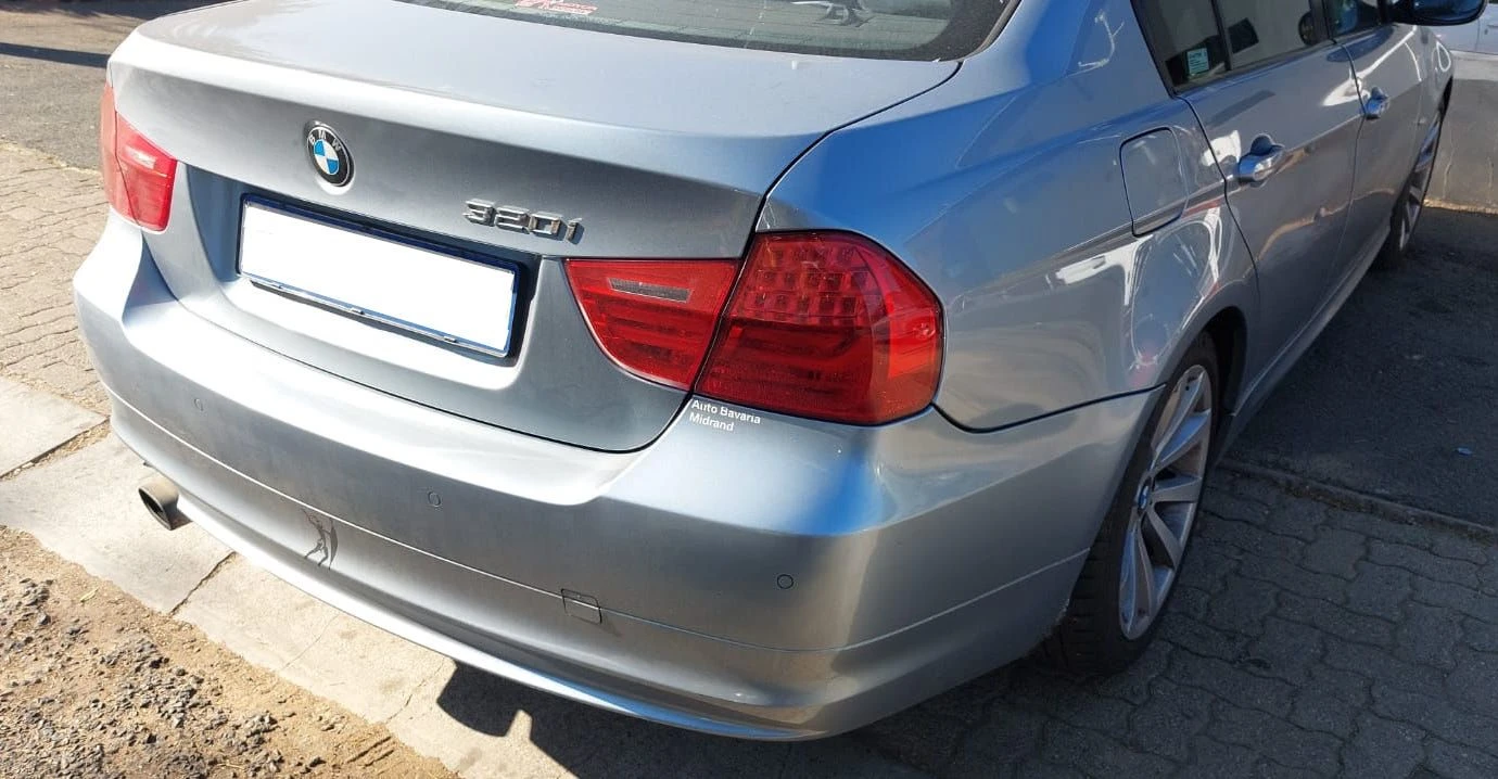 BMW 320i E90 2011 — Sold — BMW 320i e90 2011 for sale rear angle