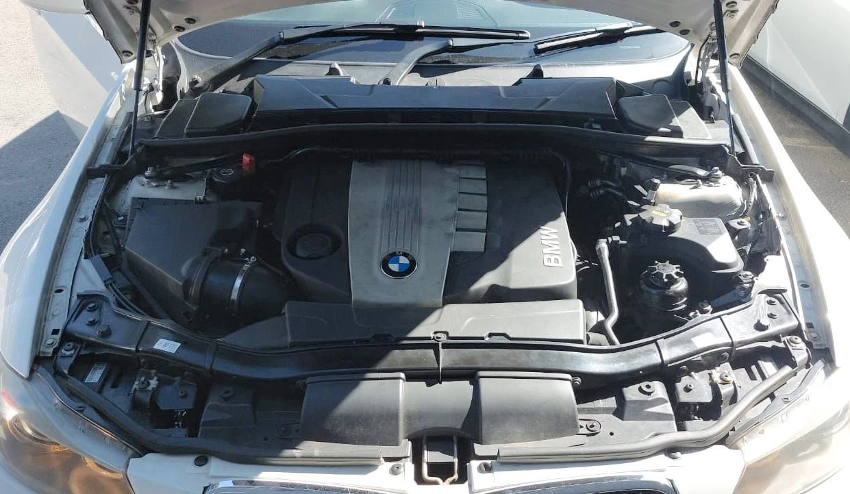 BMW 330d E90 Facelift 2010 — Sold — BMW 330d e90 for sale engine bay