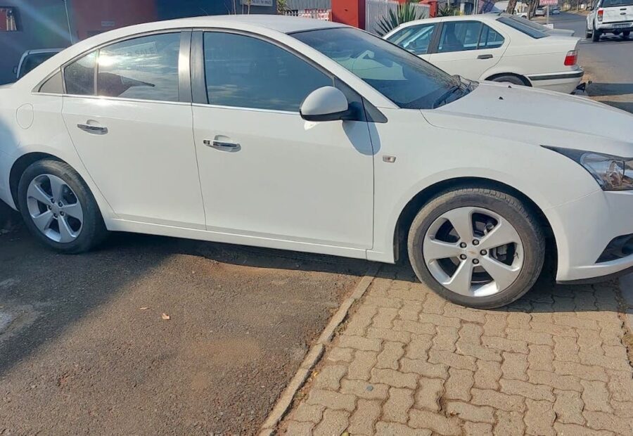Chevrolet Cruze 1.8 LT 2012