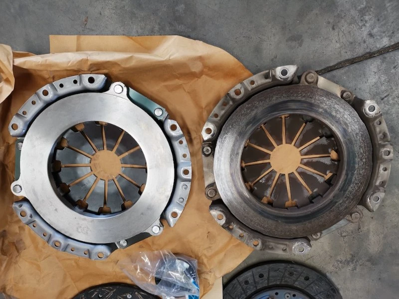 Clutch Warning Signs — New and old flywheel comparison