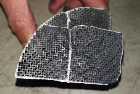 DPF Care: Why Diesel Particulate Filters Become Blocked — DPF section showing blockage rs
